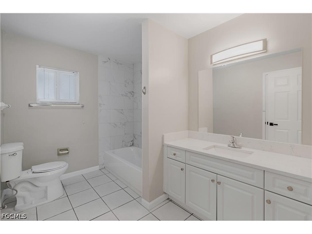 2927 SE 15th Place #4 Cape Coral FL 33904 2026024668 image4
