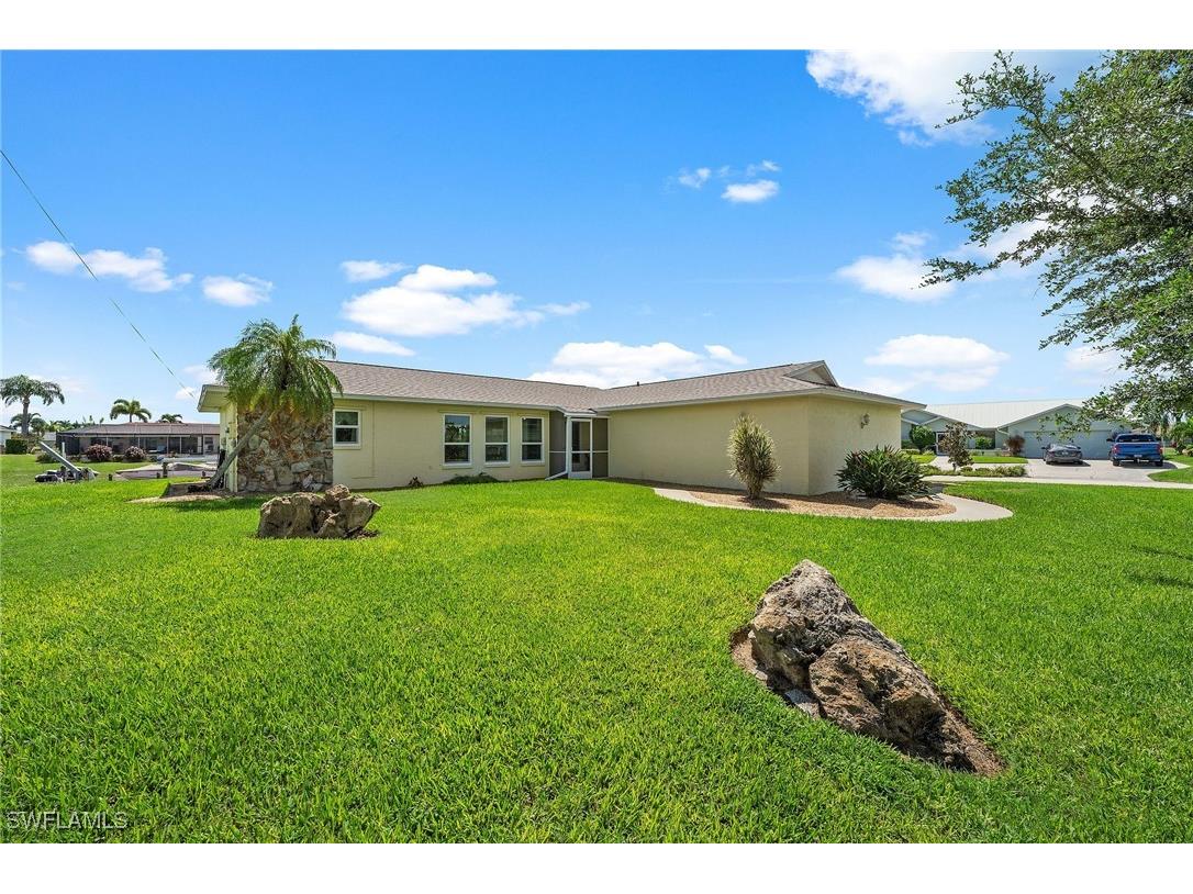2929 SE 11th Avenue Cape Coral FL 33904 224071122 image1