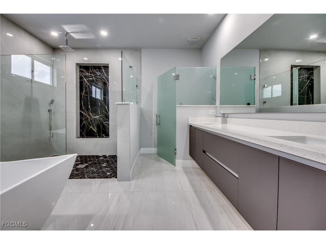 2929 SW 6th Place Cape Coral FL 33914 2025003018 image22