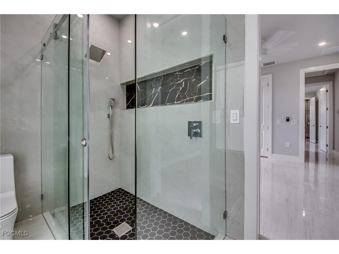 2929 SW 6th Place Cape Coral FL 33914 2025003018 image28