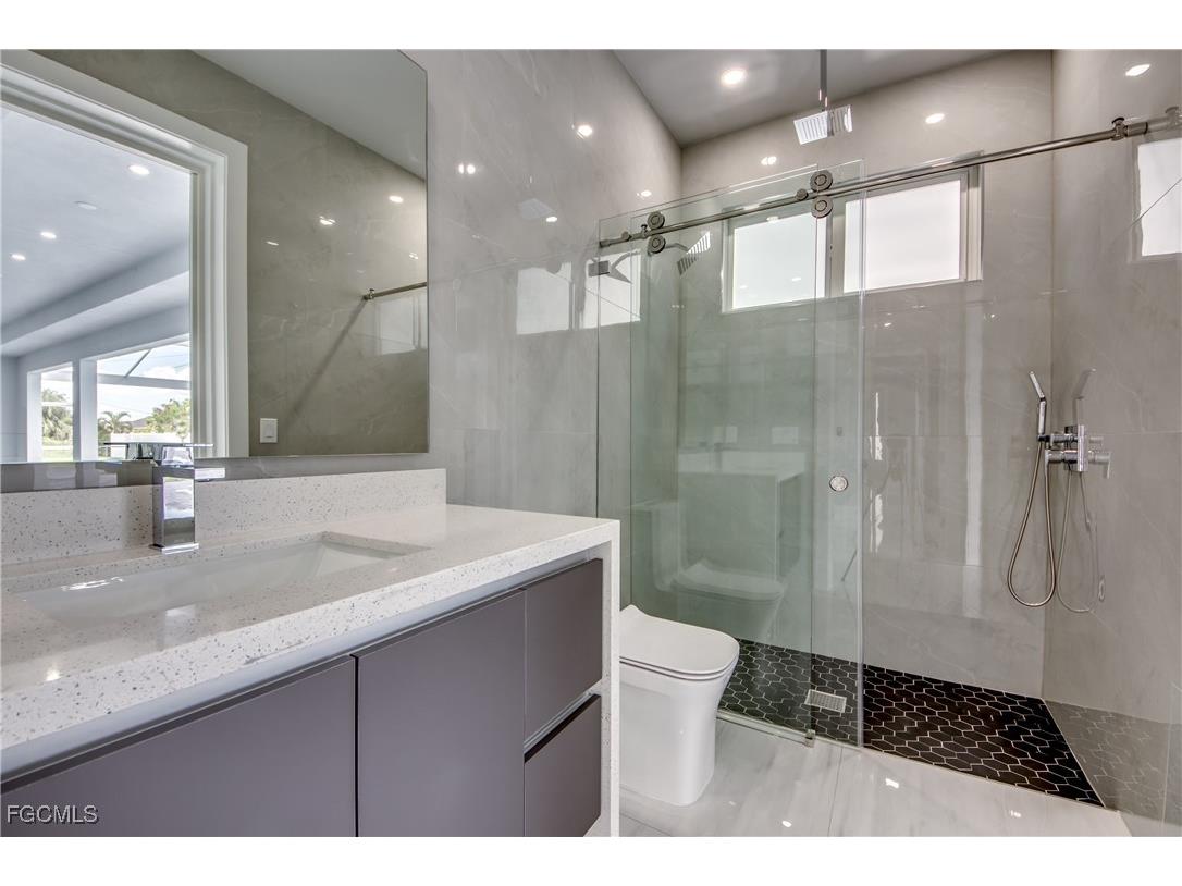 2929 SW 6th Place Cape Coral FL 33914 2025003018 image31