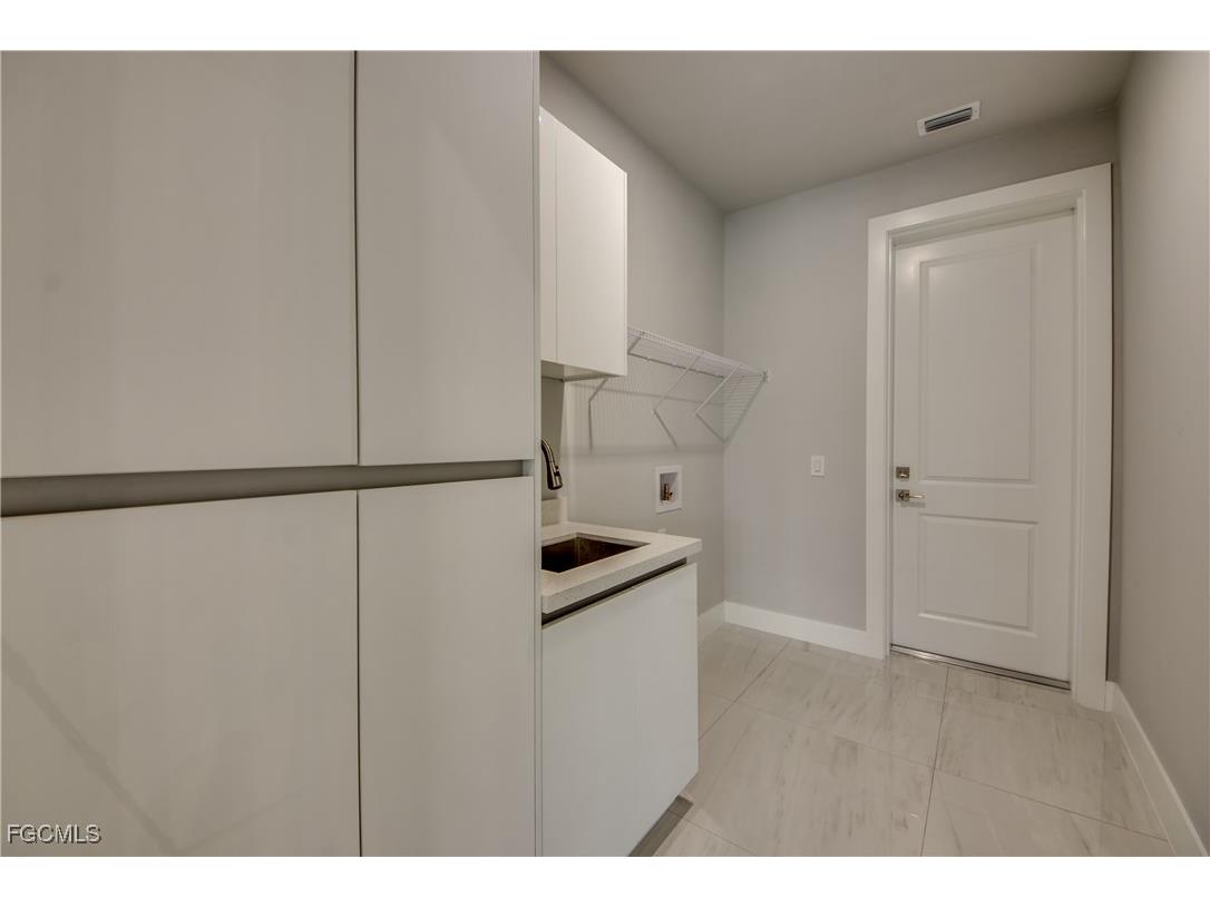 2929 SW 6th Place Cape Coral FL 33914 2025003018 image32