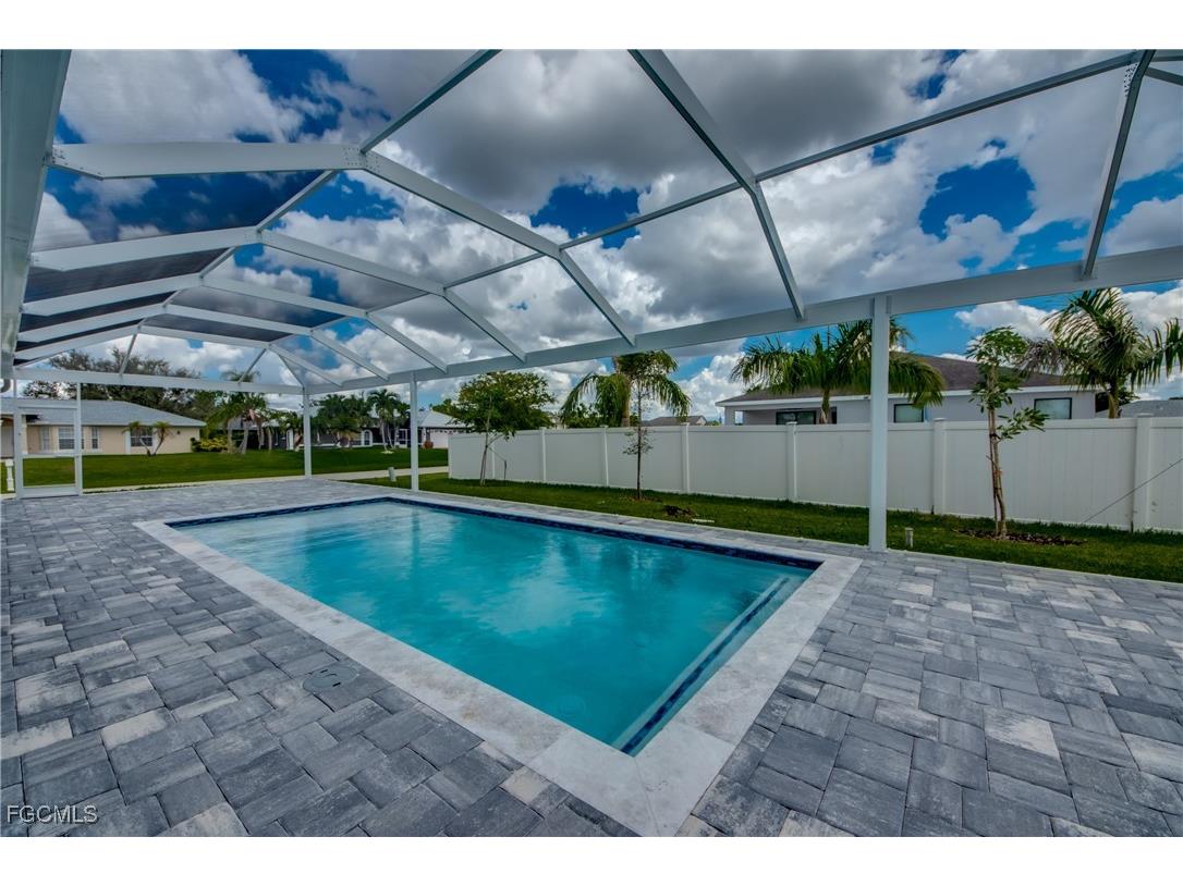 2929 SW 6th Place Cape Coral FL 33914 2025003018 image4