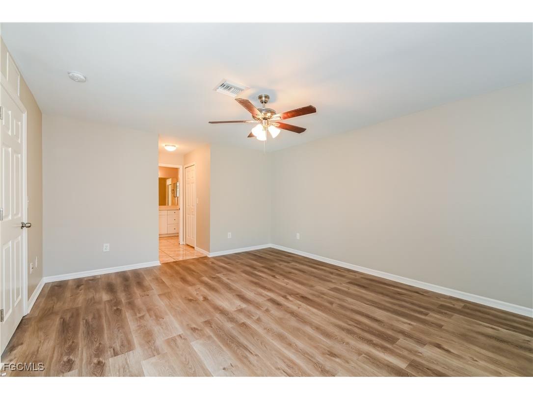 2929 SW 7th Place Cape Coral FL 33914 2025015240 image10