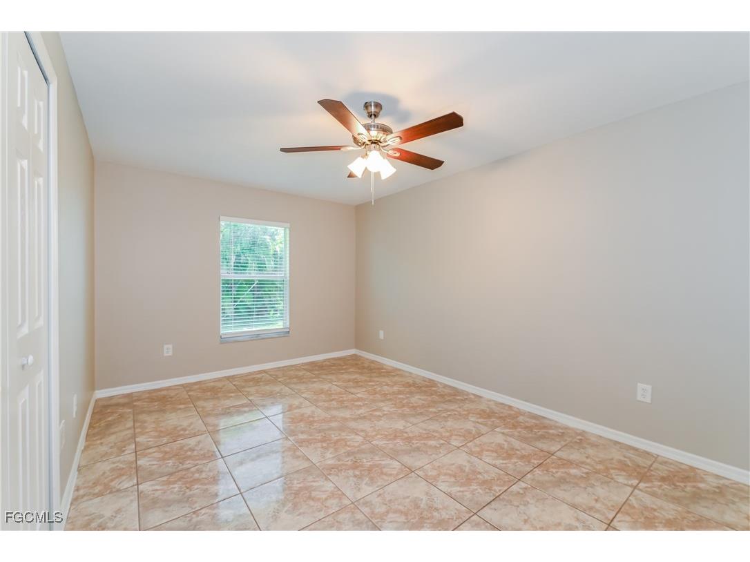 2929 SW 7th Place Cape Coral FL 33914 2025015240 image12