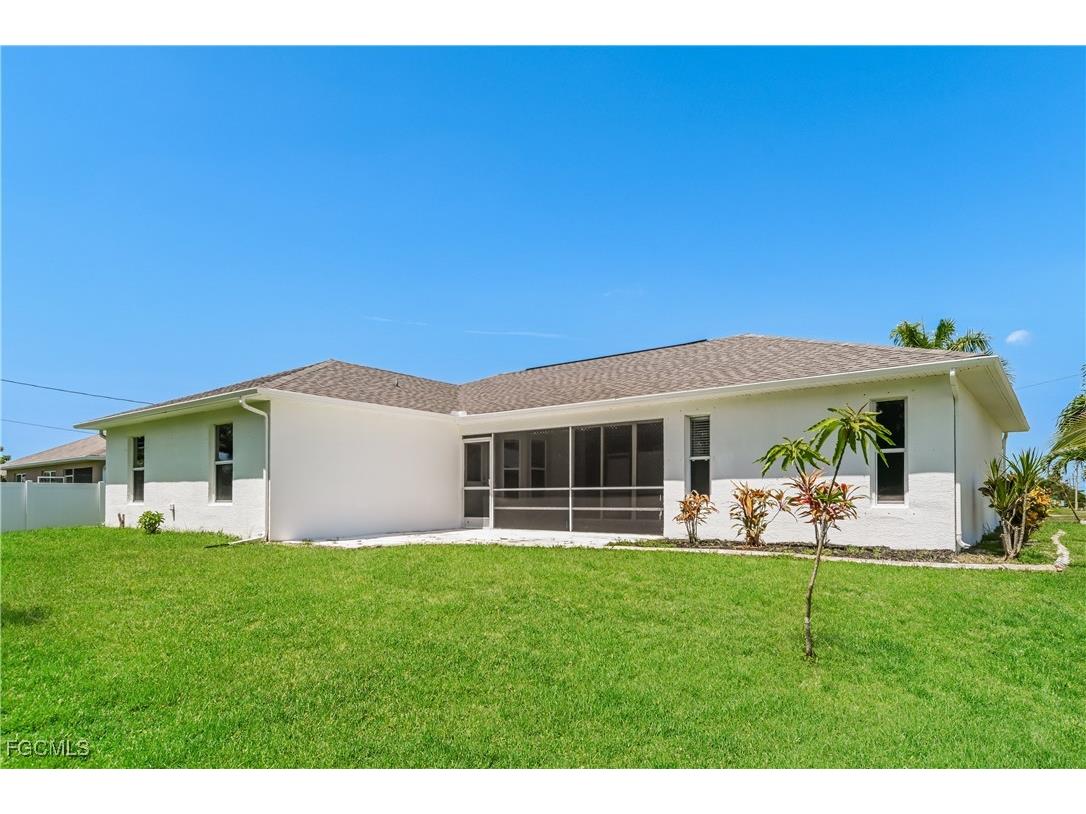 2929 SW 7th Place Cape Coral FL 33914 2025015240 image16
