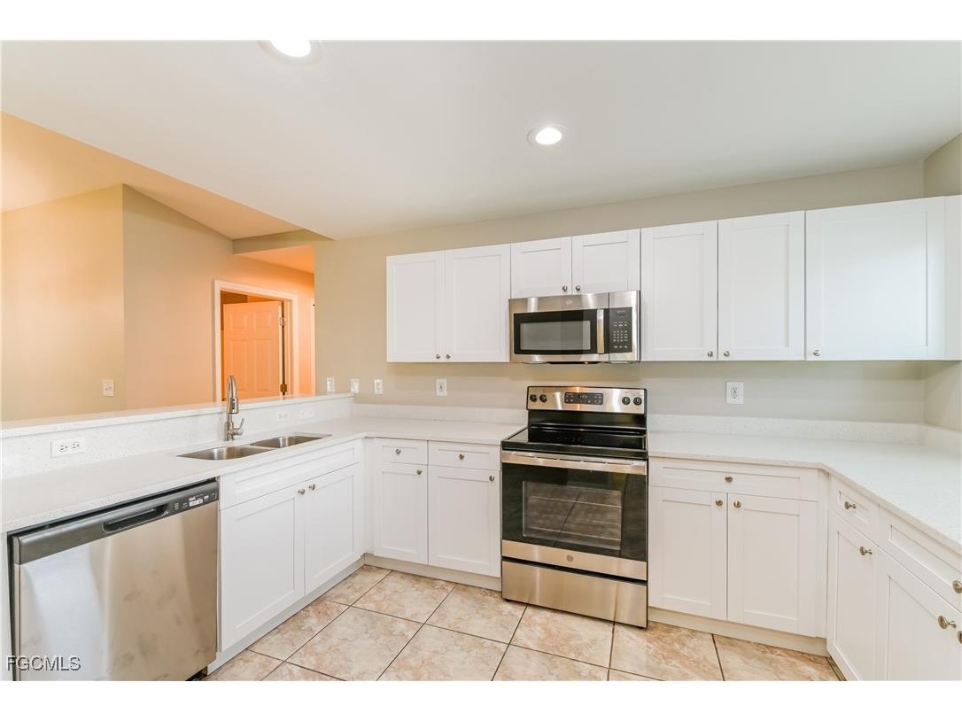 2929 SW 7th Place Cape Coral FL 33914 2025015240 image7