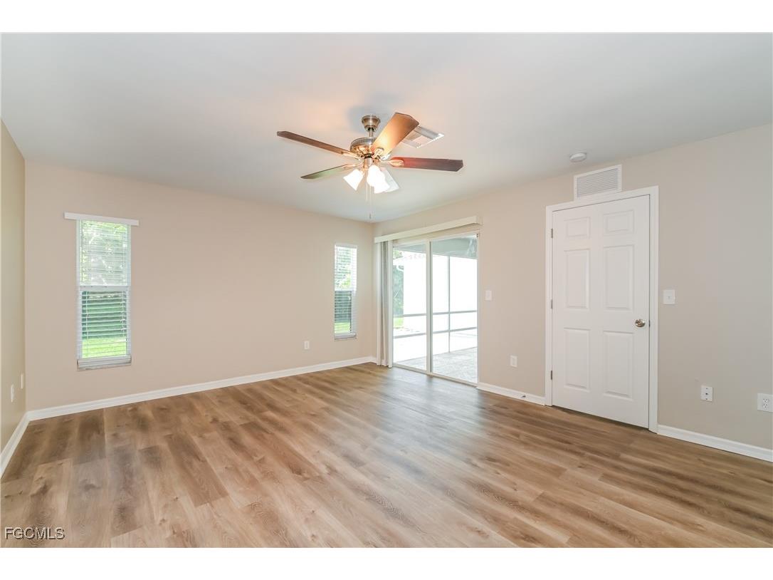 2929 SW 7th Place Cape Coral FL 33914 2025015240 image9