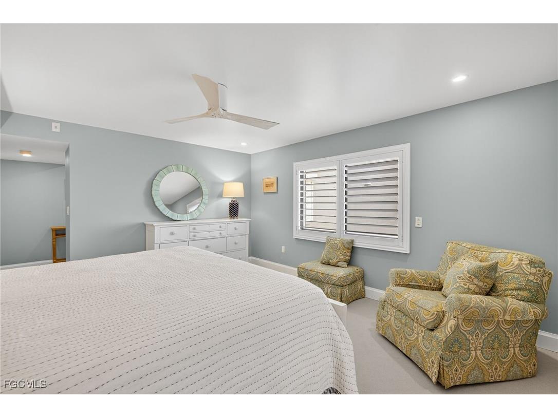 2929 W Gulf Drive #207 Sanibel FL 33957 2025002597 image22