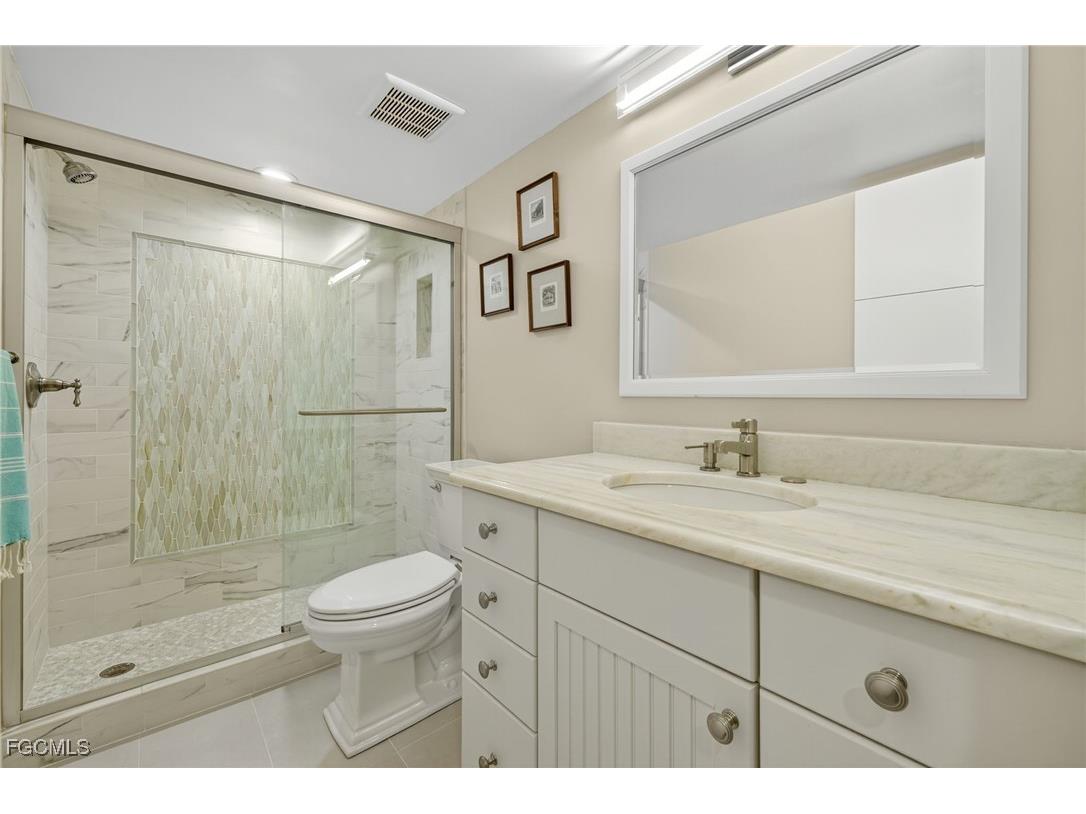 2929 W Gulf Drive #207 Sanibel FL 33957 2025002597 image28