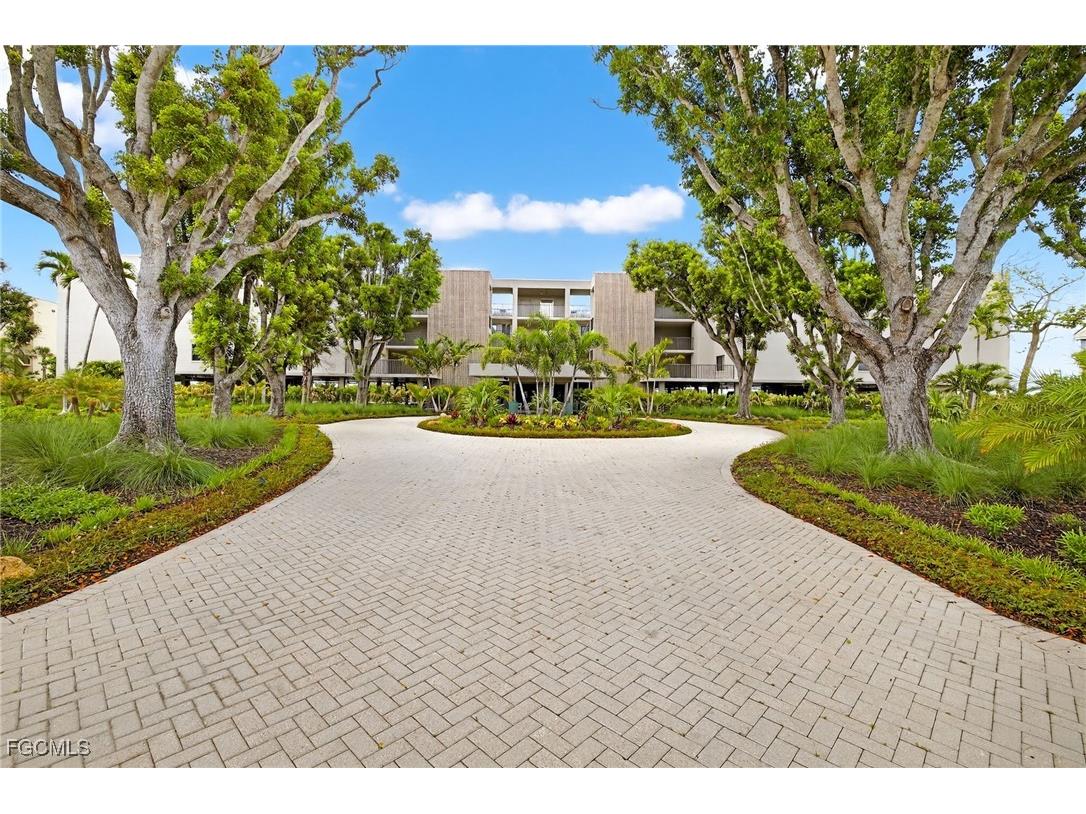 2929 W Gulf Drive #207 Sanibel FL 33957 2025002597 image33