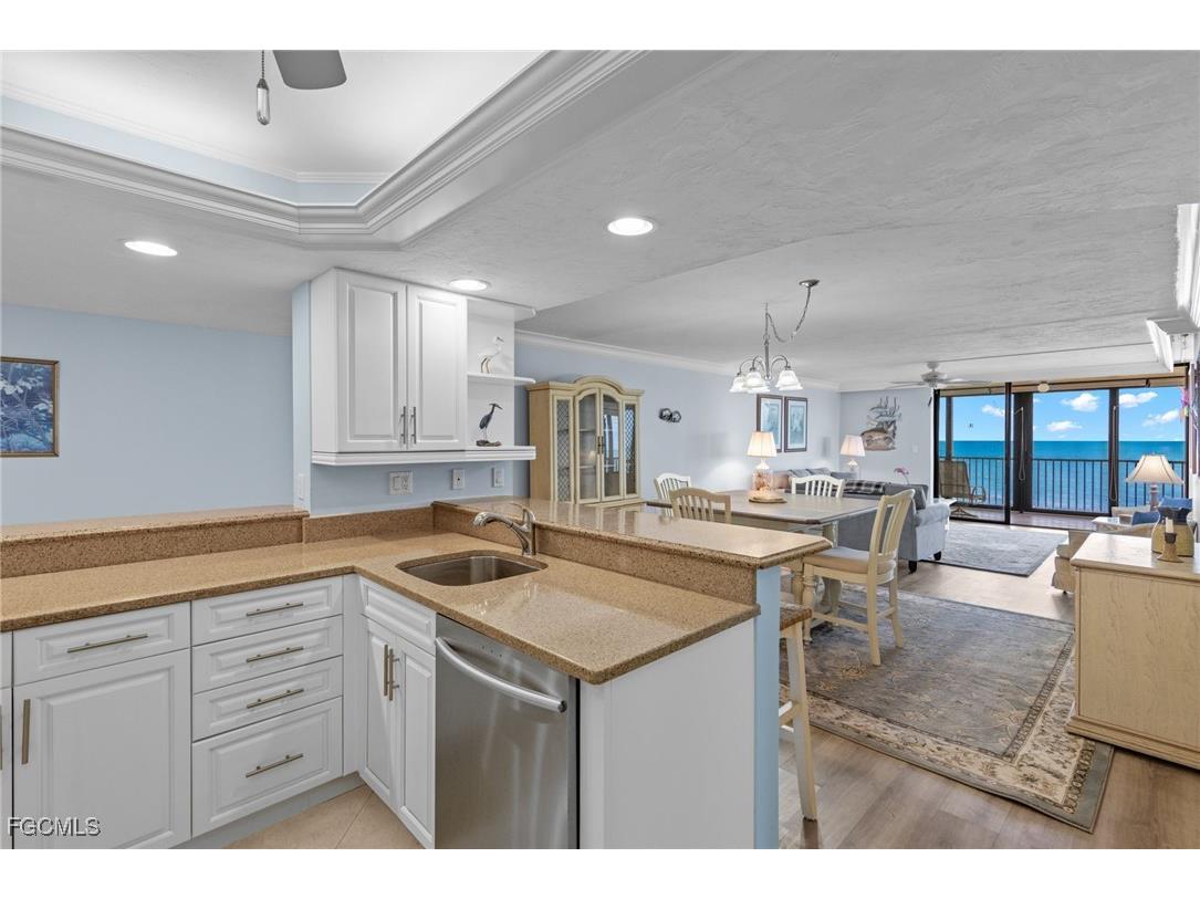 2929 W Gulf Drive #306 Sanibel FL 33957 2025019775 image14