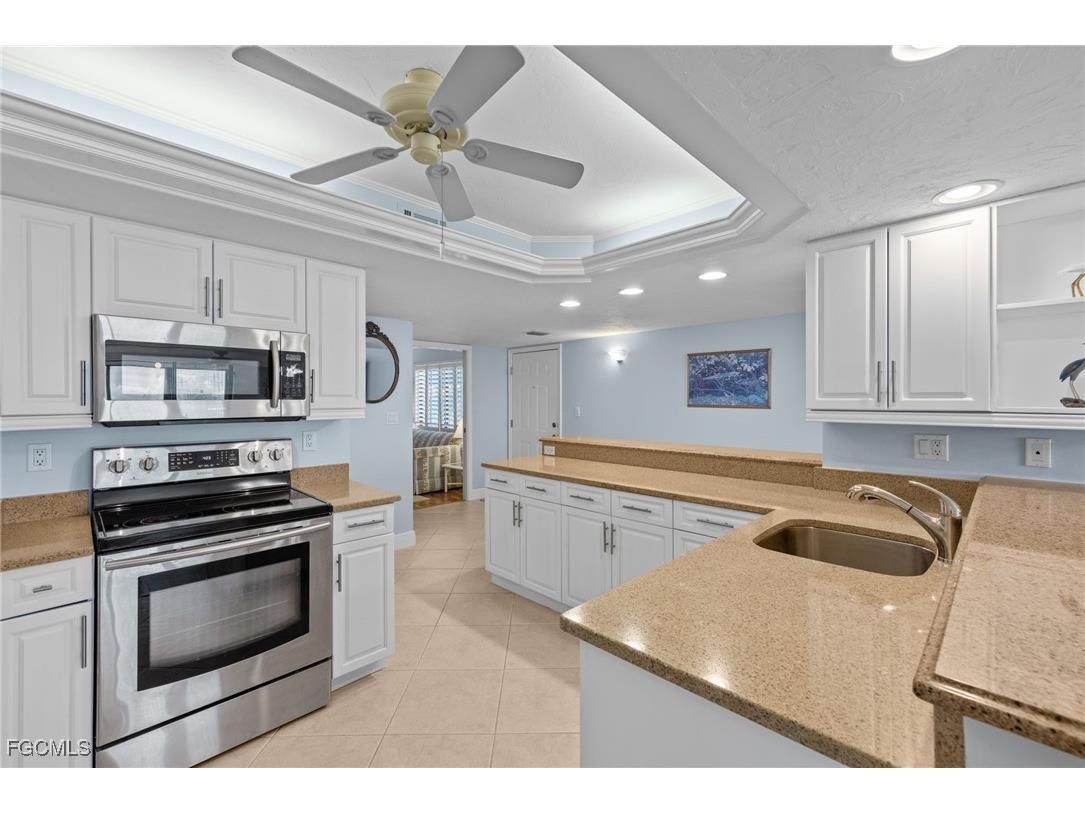 2929 W Gulf Drive #306 Sanibel FL 33957 2025019775 image15