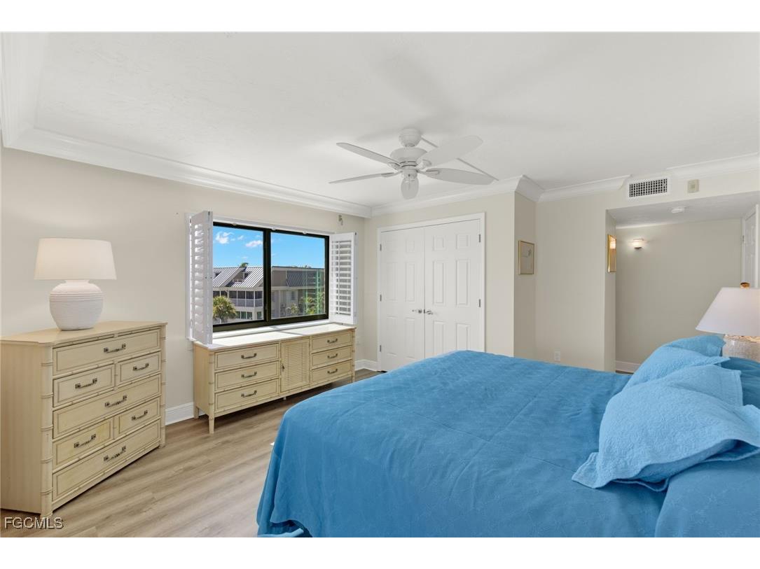 2929 W Gulf Drive #306 Sanibel FL 33957 2025019775 image18