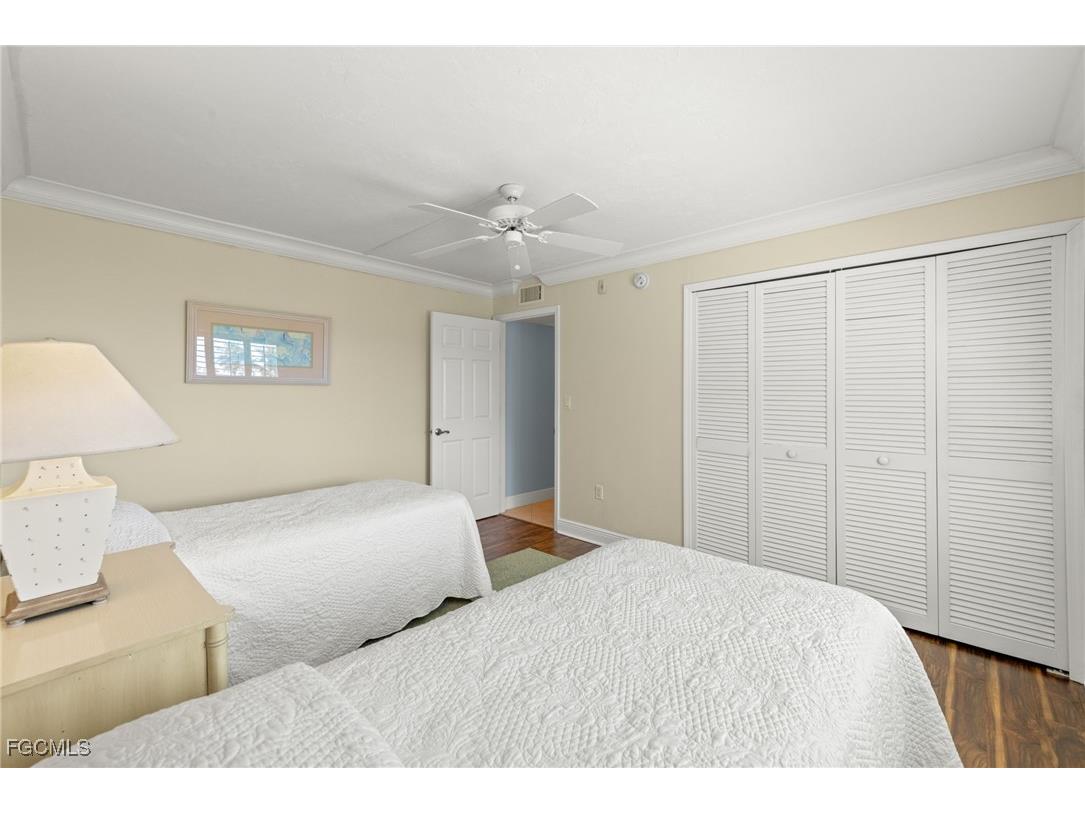 2929 W Gulf Drive #306 Sanibel FL 33957 2025019775 image25