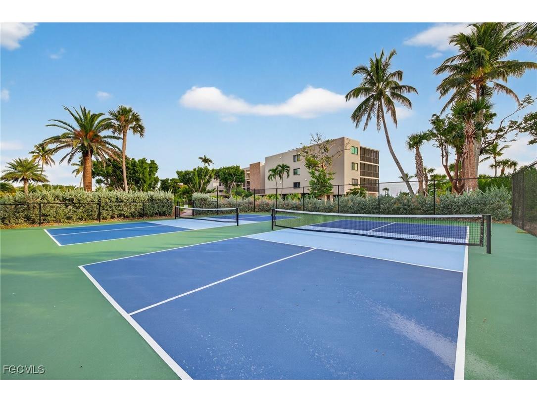 2929 W Gulf Drive #306 Sanibel FL 33957 2025019775 image36