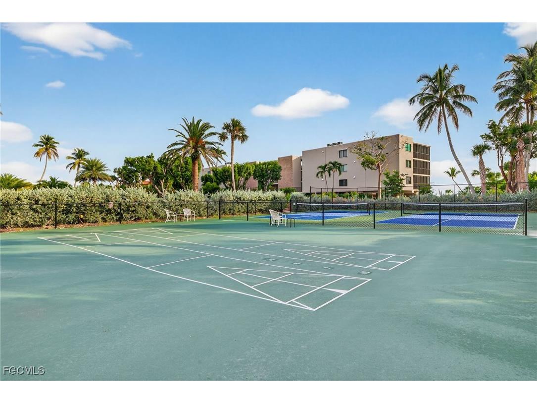 2929 W Gulf Drive #306 Sanibel FL 33957 2025019775 image37