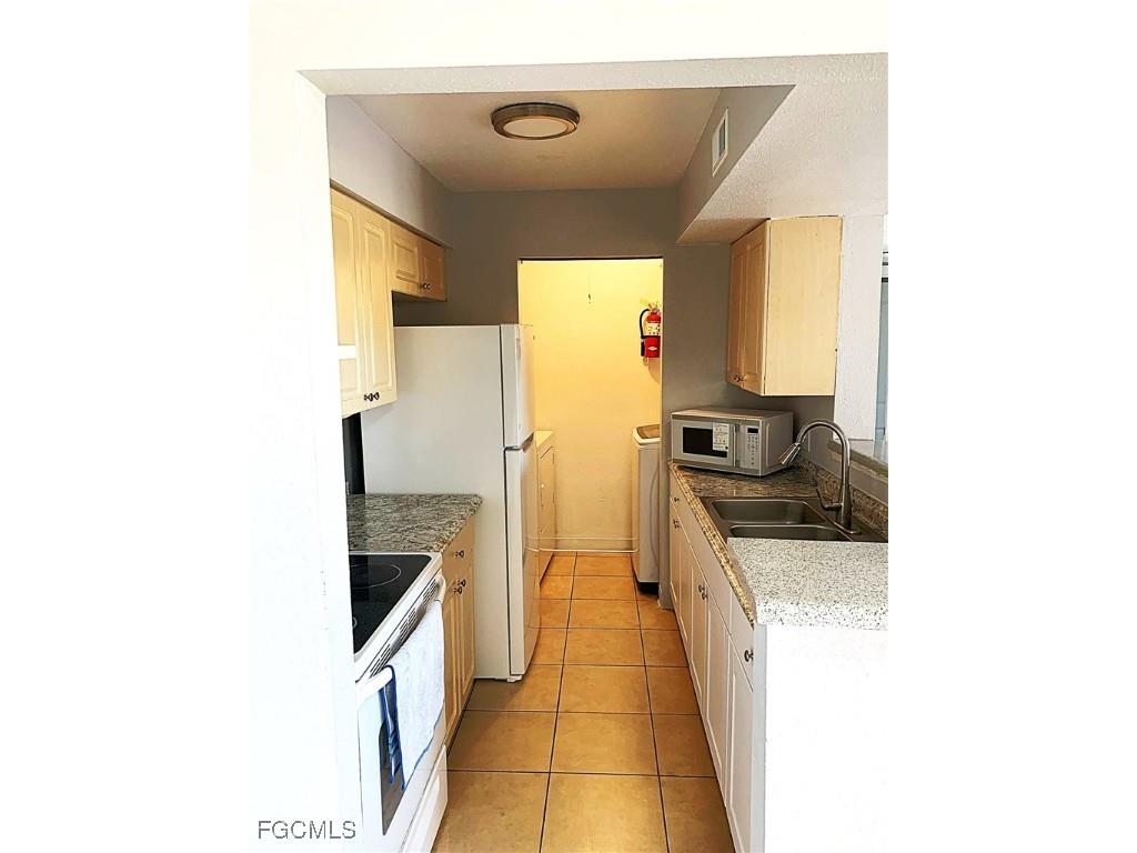 2929 Winkler Avenue #1018 Fort Myers FL 33916 2026001625 image20