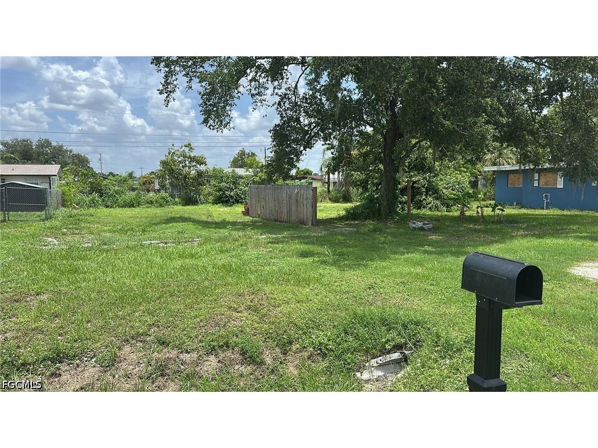 293 Byron Avenue North Fort Myers FL 33917 2026003631 image4
