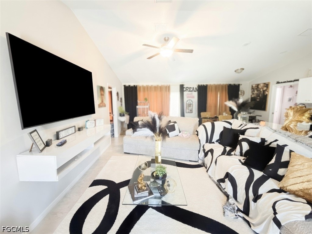 2930 Diplomat Parkway W Cape Coral FL 33993 2026029685 image22
