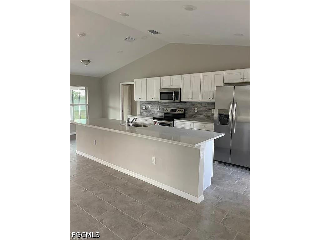 2930 Diplomat Parkway W Cape Coral FL 33993 2026029685 image3