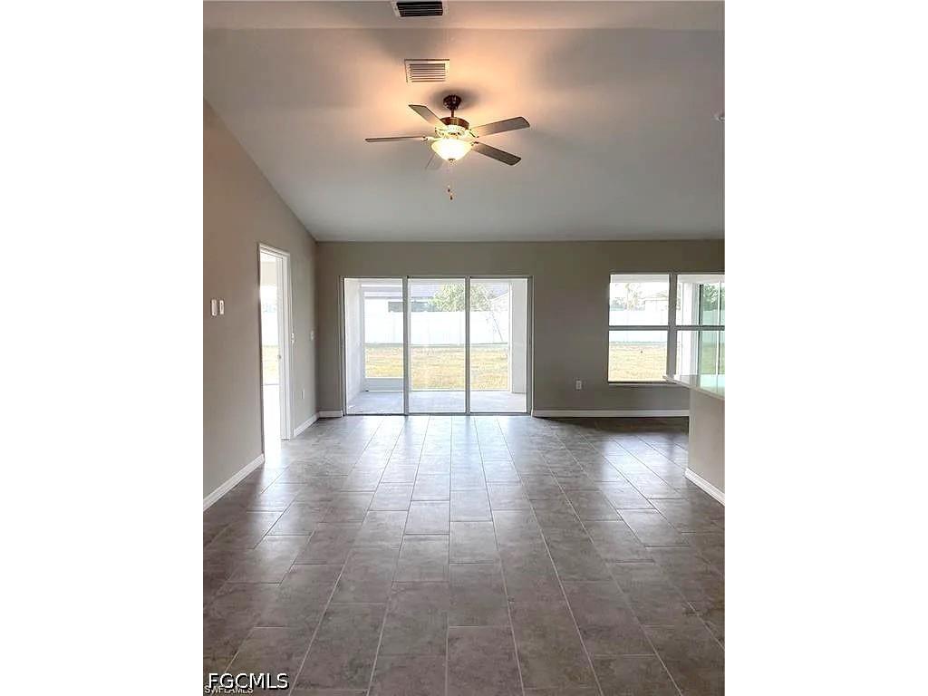 2930 Diplomat Parkway W Cape Coral FL 33993 2026029685 image5