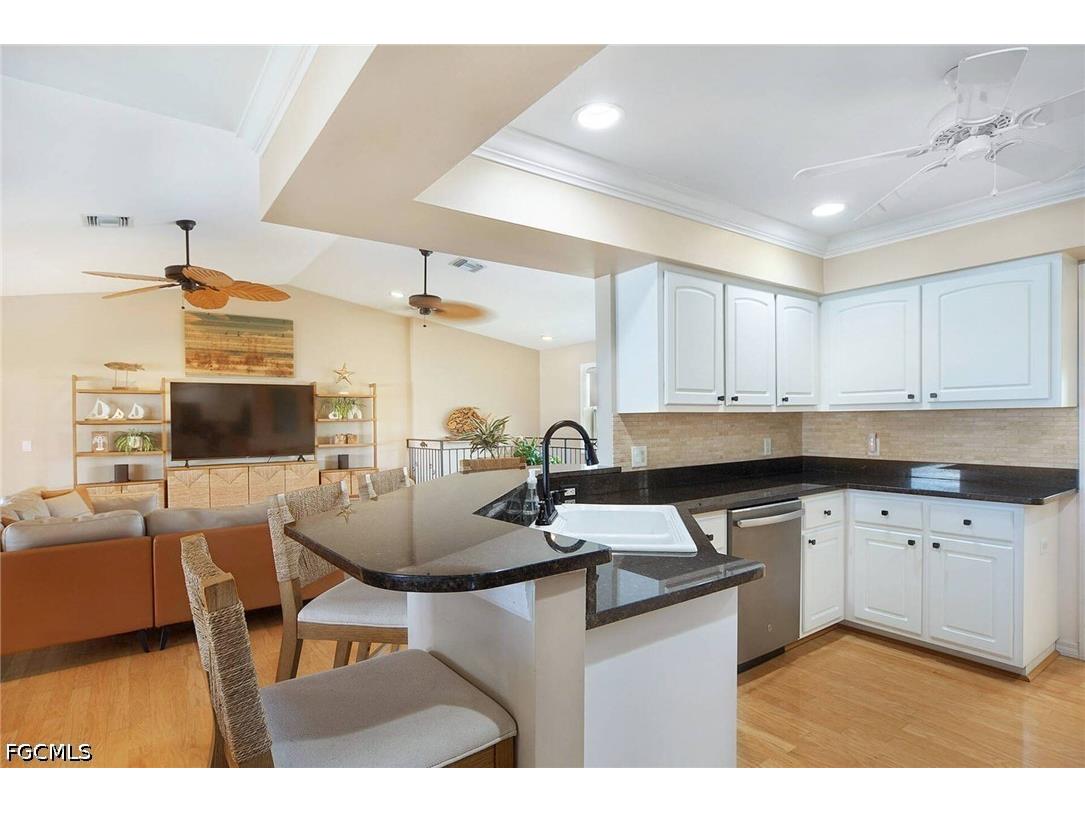 2932 Buttonwood Key Court Saint James City FL 33956 2026015213 image10