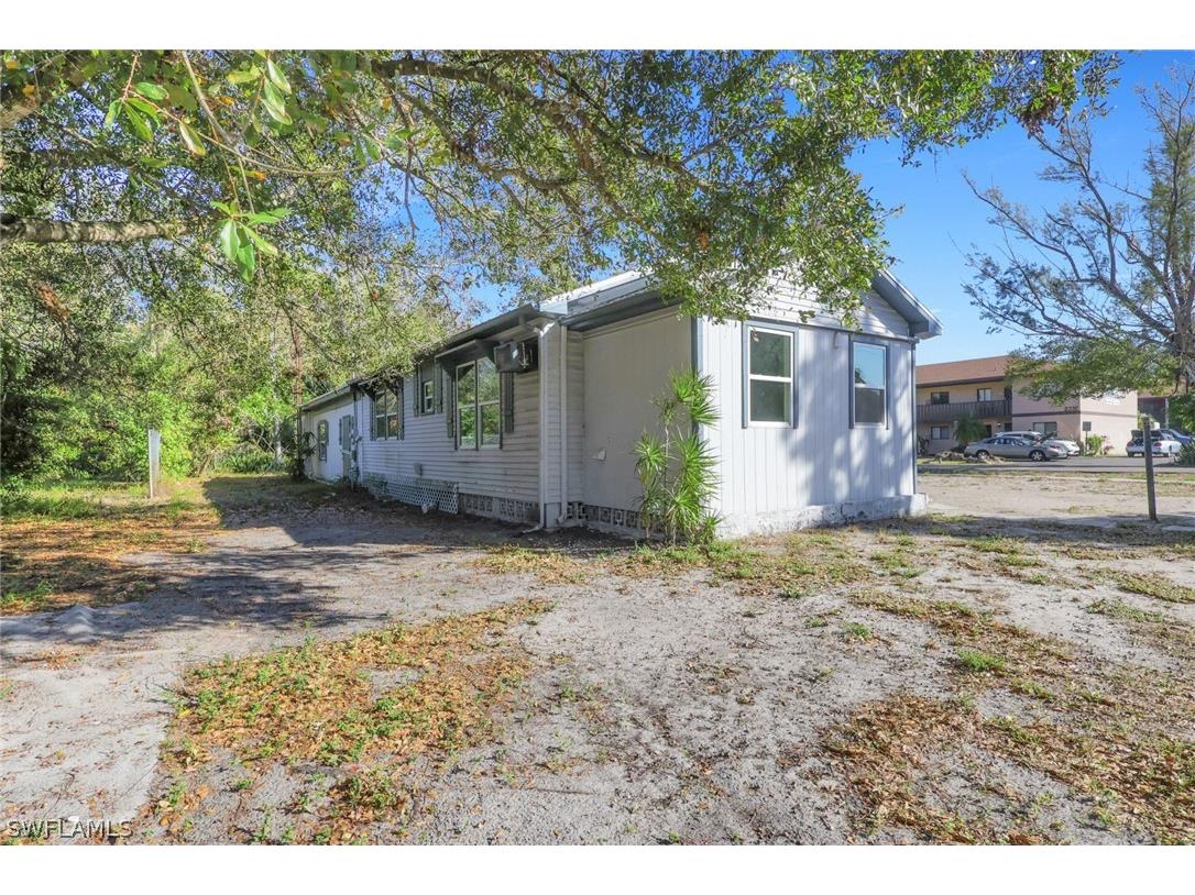 2933 Jackson Street Fort Myers FL 33901 226006871 image3