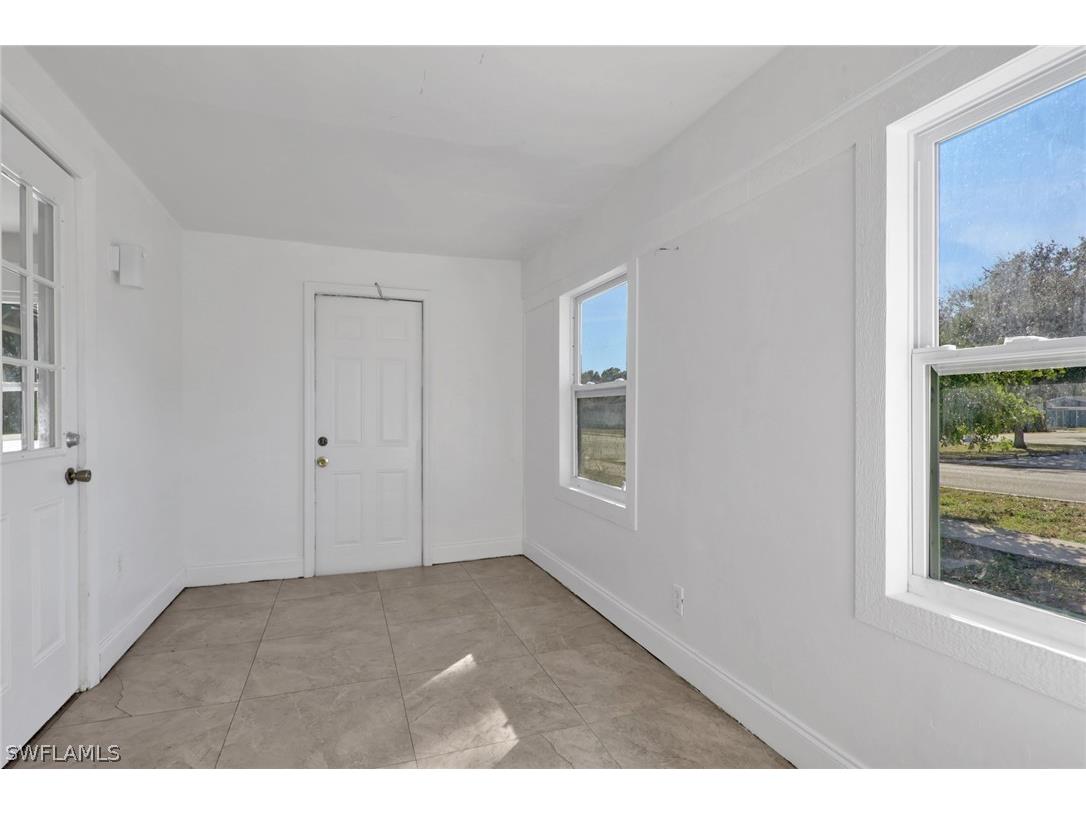 2933 Jackson Street Fort Myers FL 33901 226006871 image5