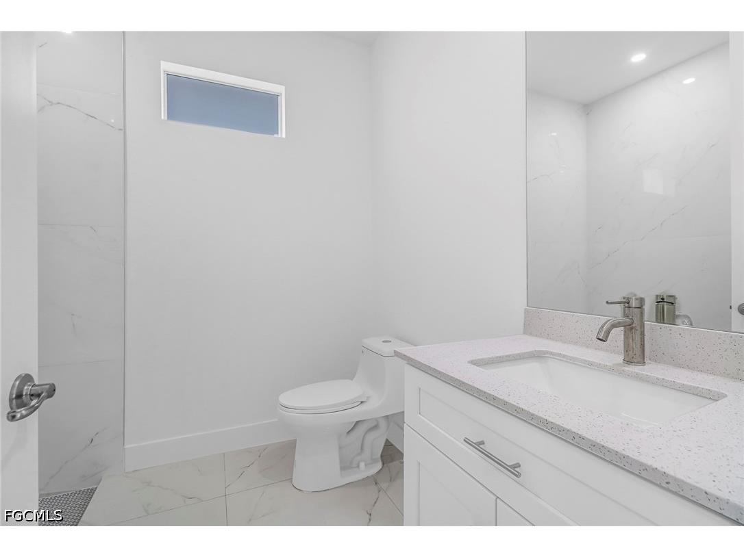 2933 Van Buren Parkway Cape Coral FL 33993 2026029367 image12
