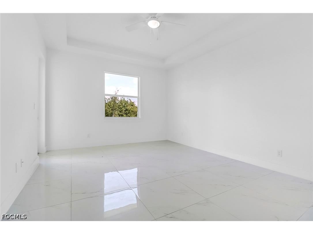 2933 Van Buren Parkway Cape Coral FL 33993 2026029367 image7