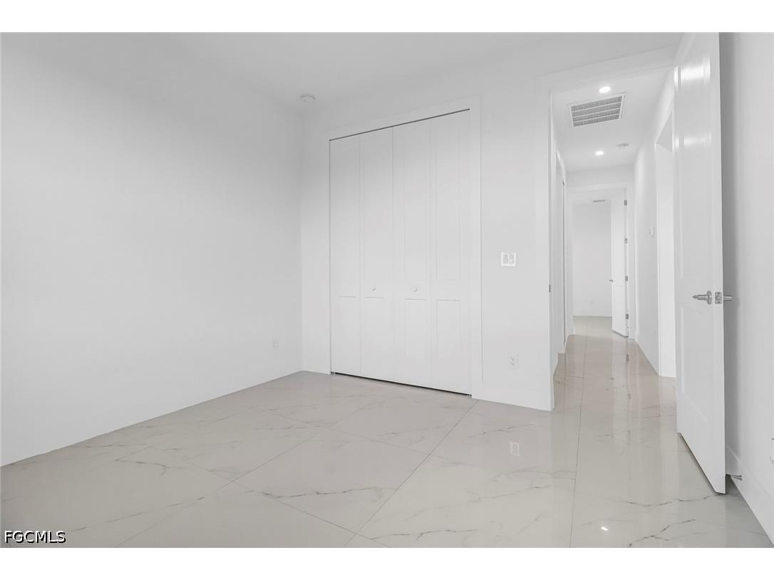 2933 Van Buren Parkway Cape Coral FL 33993 2026029367 image8