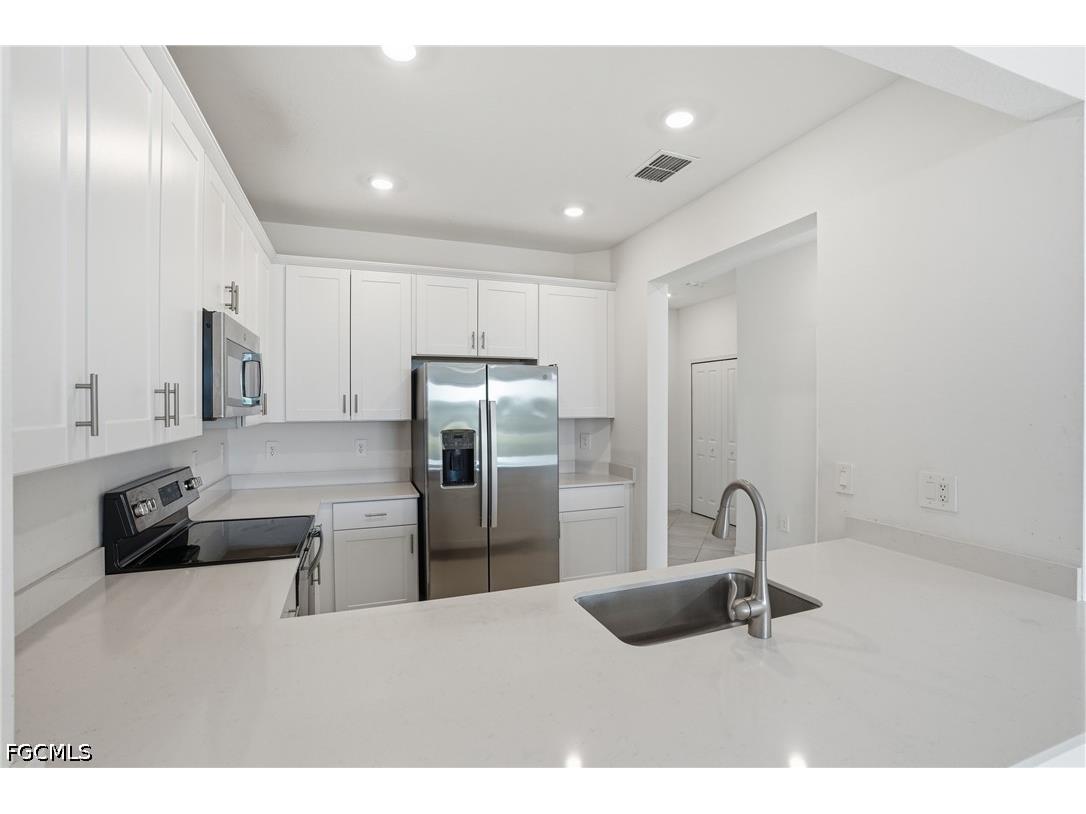2935 Citrus Street Naples FL 34120 2026023877 image4