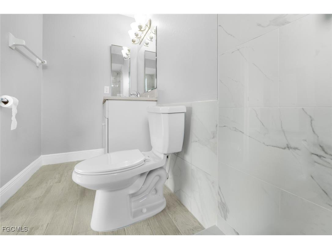 2935 SE 15th Place #2 Cape Coral FL 33904 2025025463 image17