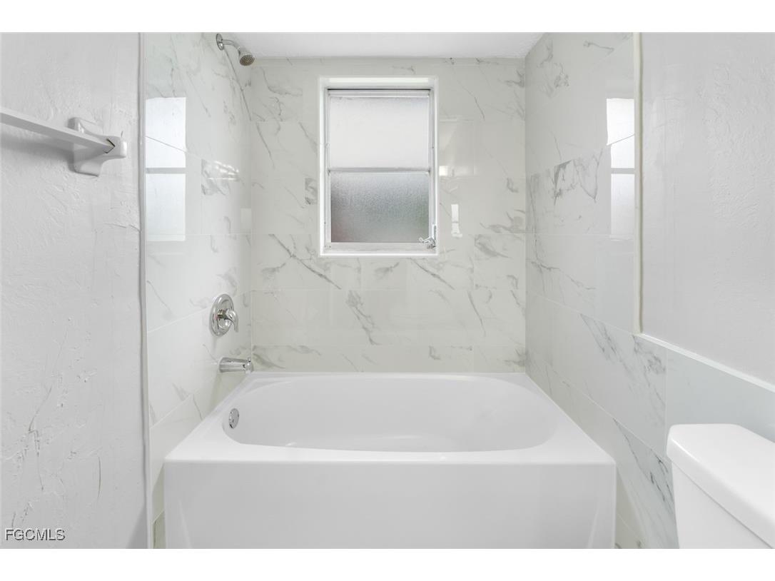 2935 SE 15th Place #2 Cape Coral FL 33904 2025025463 image22