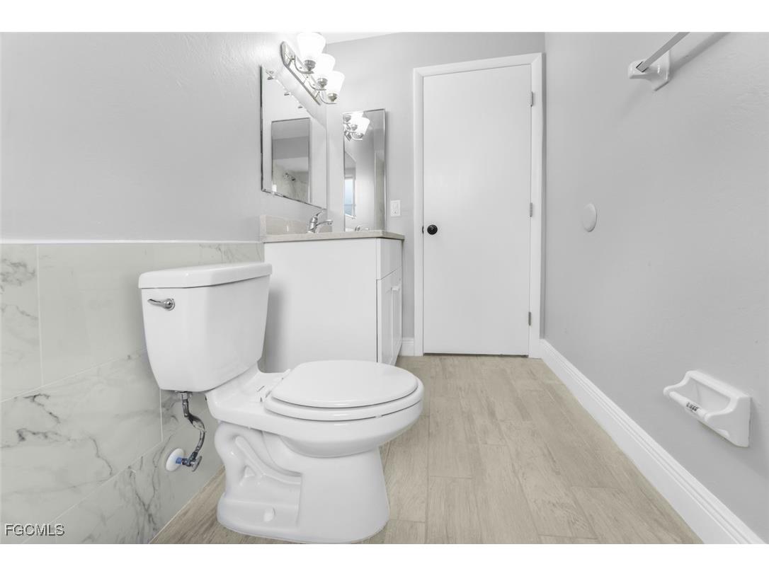 2935 SE 15th Place #2 Cape Coral FL 33904 2025025463 image23