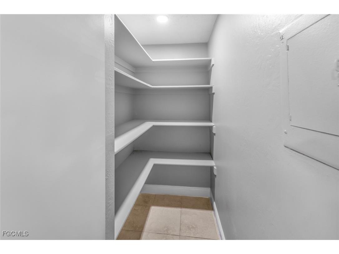 2935 SE 15th Place #2 Cape Coral FL 33904 2025025463 image27