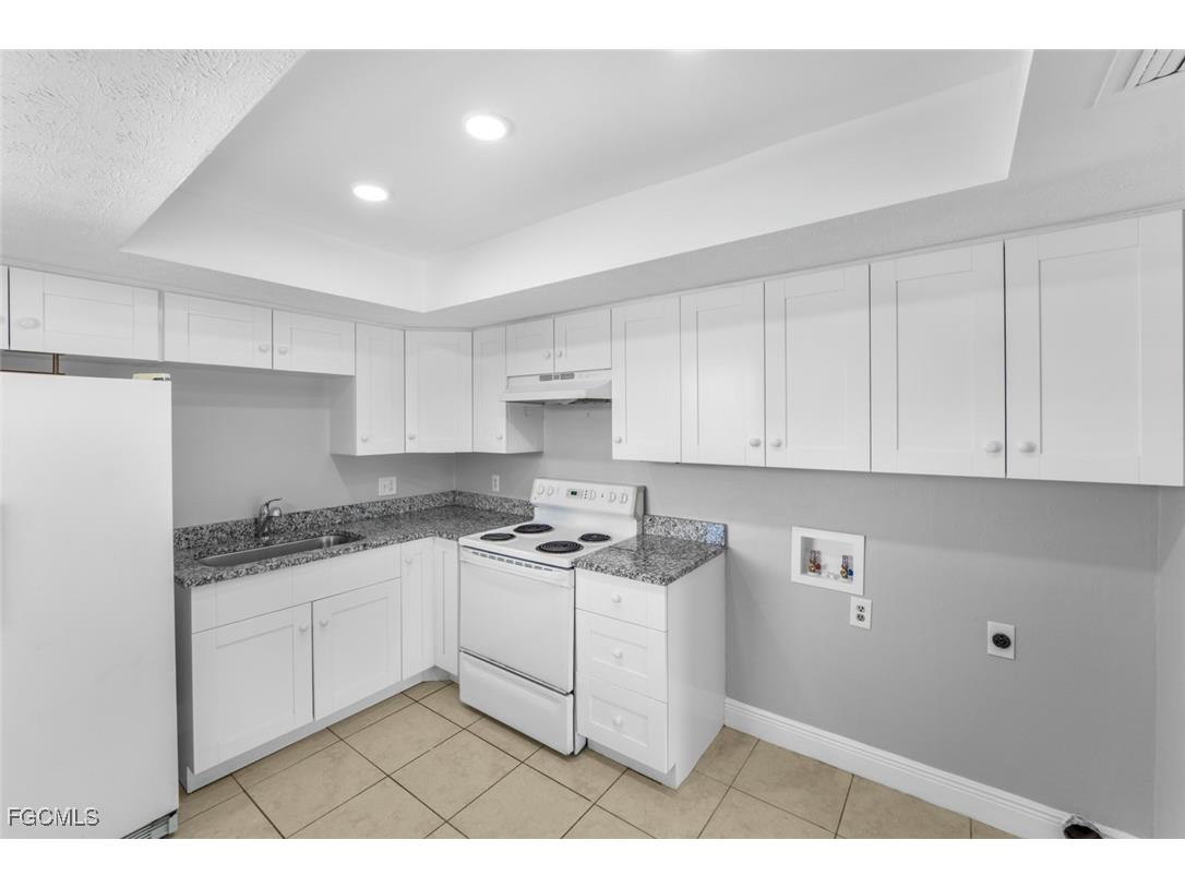 2935 SE 15th Place #2 Cape Coral FL 33904 2025025463 image5