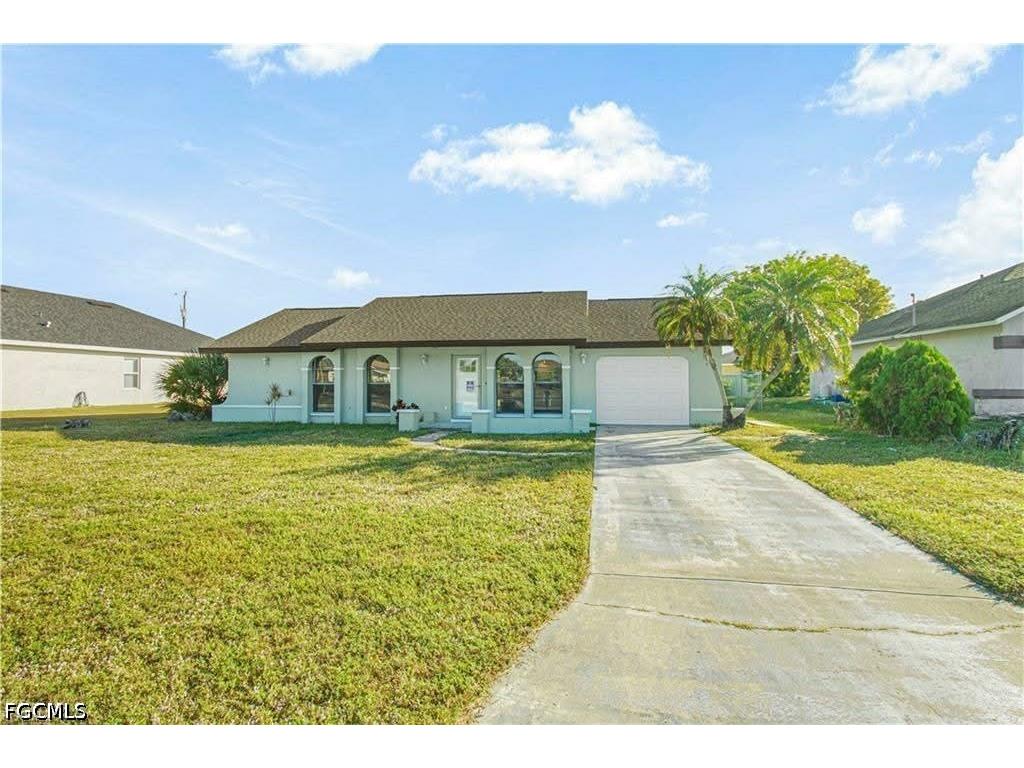 2935 SW 1st Place Cape Coral FL 33914 2025024472 image1