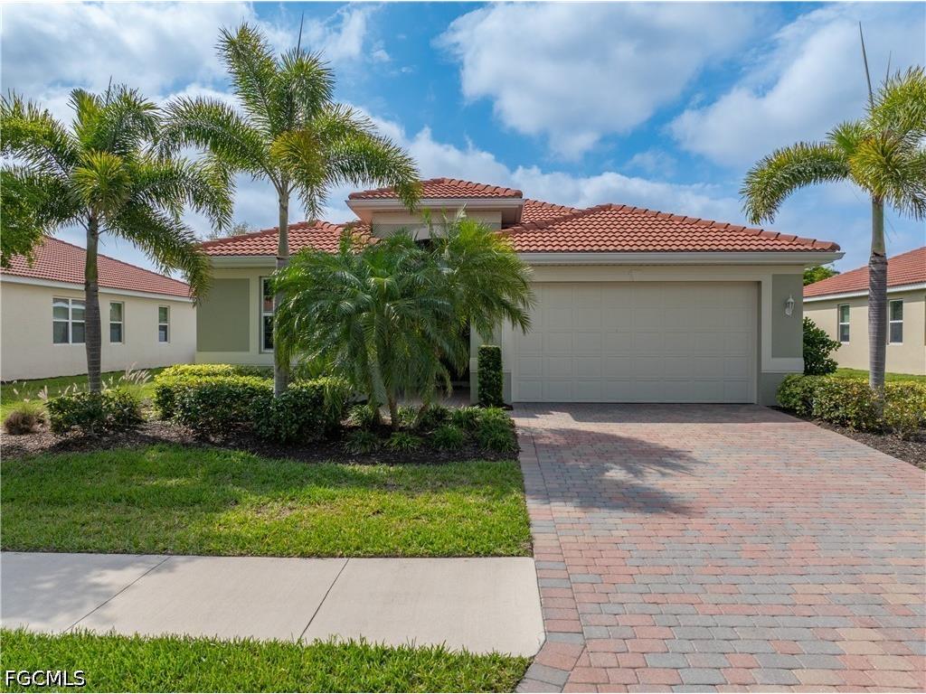2935 Sunset Pointe Circle Cape Coral FL 33914 2026014127 image2