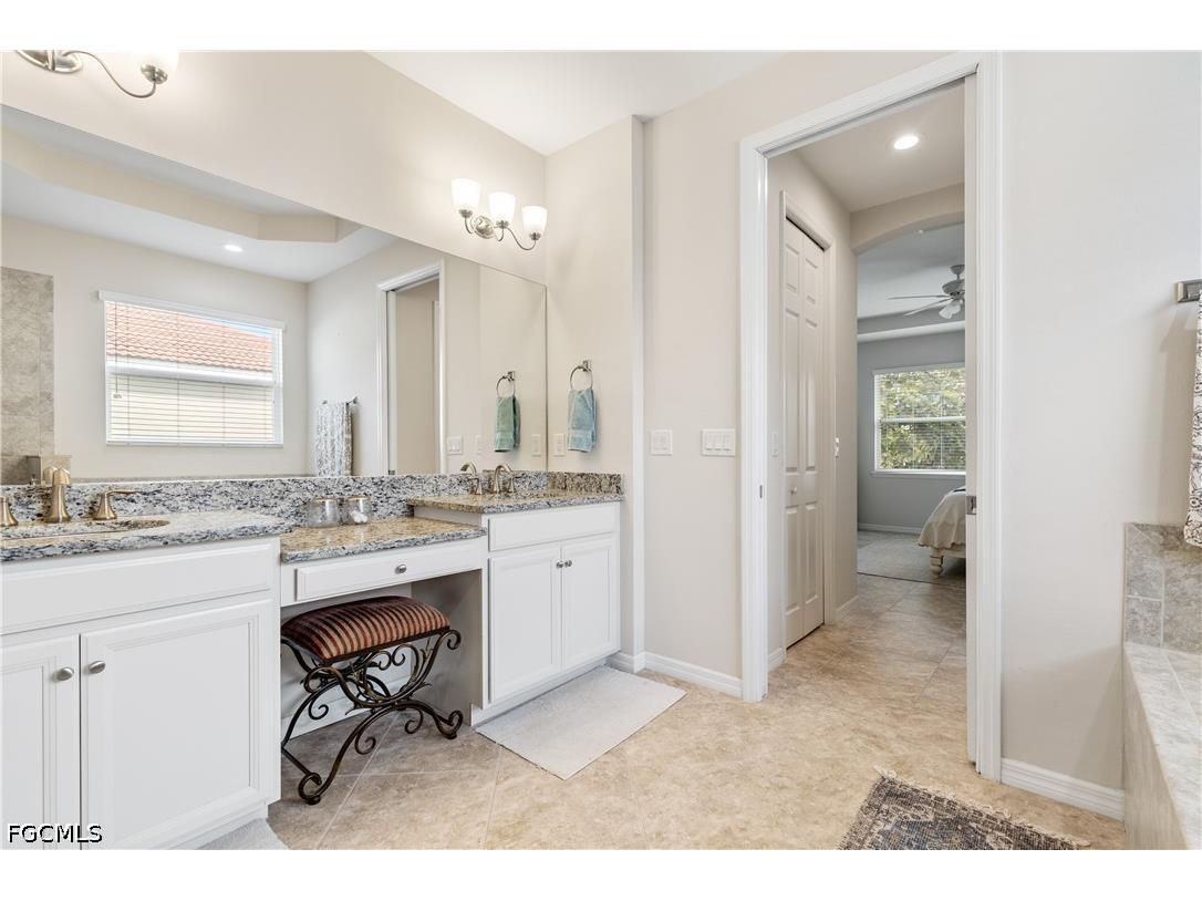 2935 Sunset Pointe Circle Cape Coral FL 33914 2026014127 image20