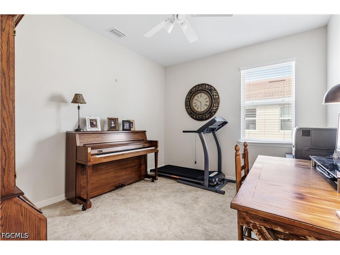 2935 Sunset Pointe Circle Cape Coral FL 33914 2026014127 image24