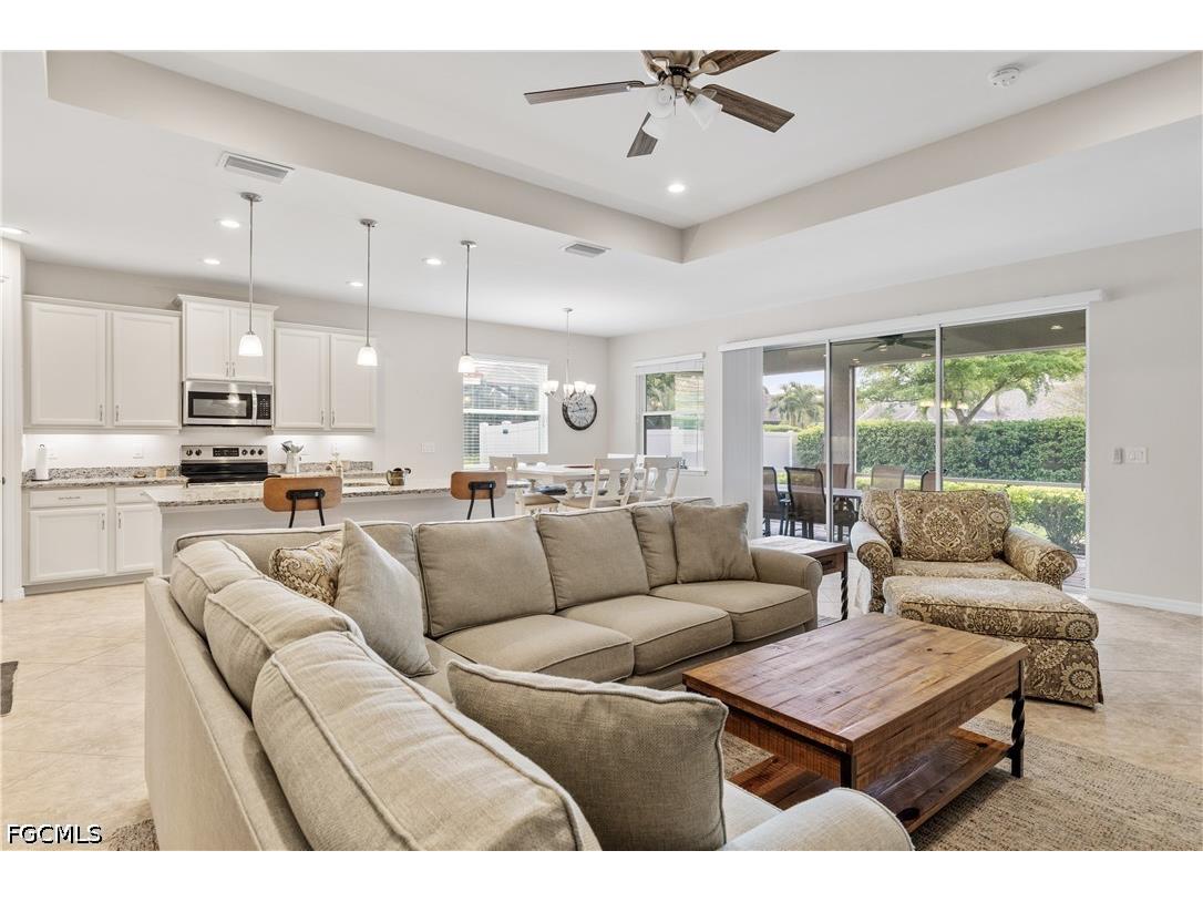 2935 Sunset Pointe Circle Cape Coral FL 33914 2026014127 image5