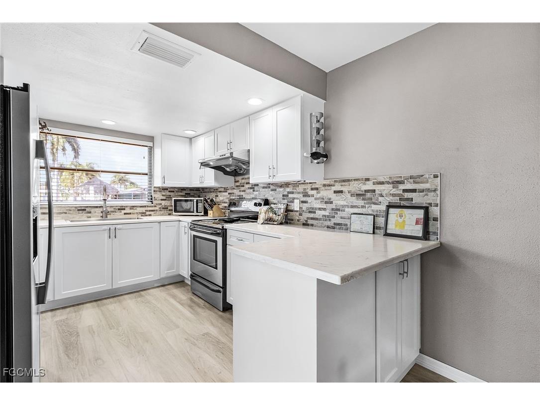 2937 Bracci Drive Saint James City FL 33956 2025022498 image20