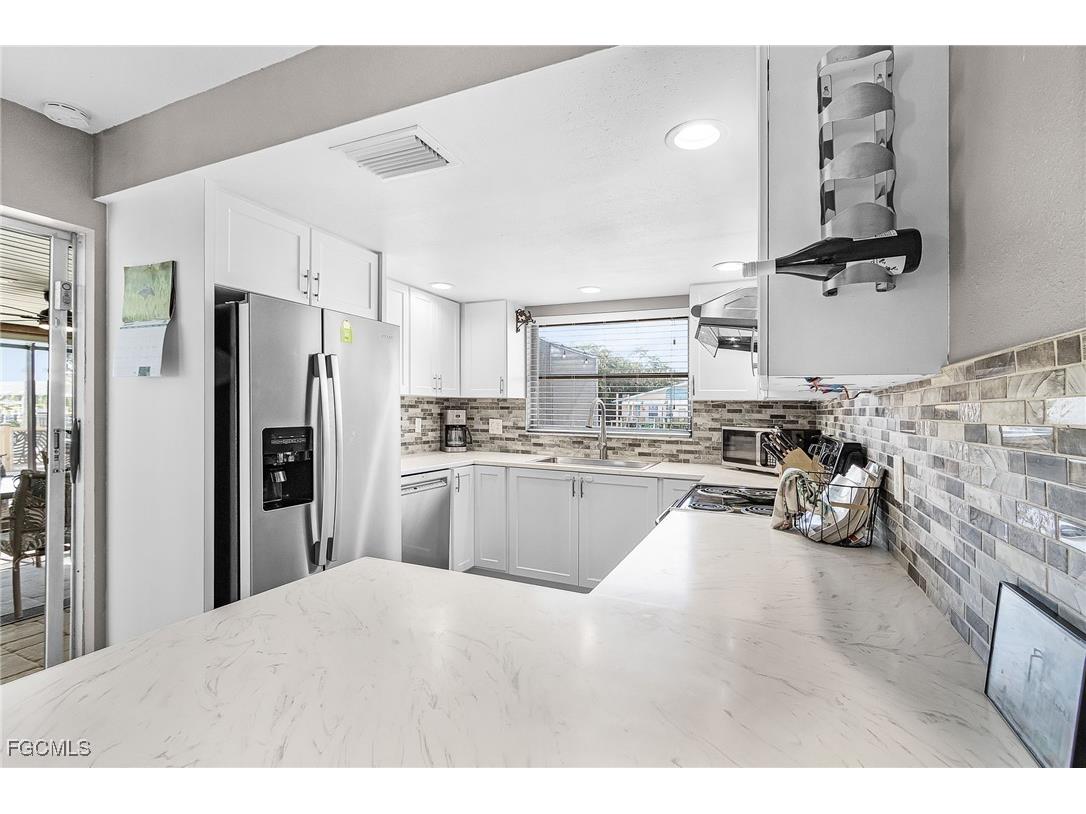 2937 Bracci Drive Saint James City FL 33956 2025022498 image21