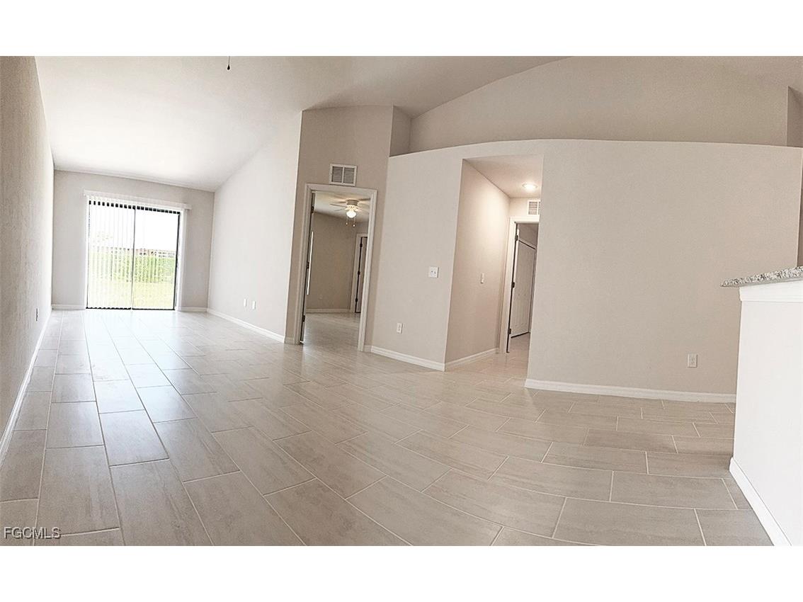 2938/3000 Santa Barbara Boulevard Cape Coral FL 33914 2025005576 image11