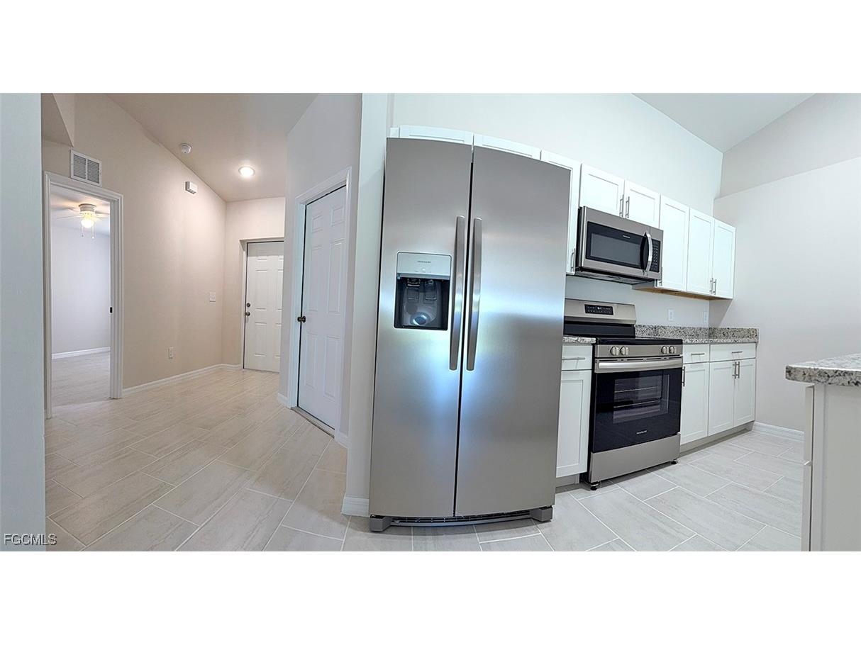 2938/3000 Santa Barbara Boulevard Cape Coral FL 33914 2025005576 image6