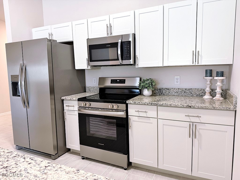 2938/3000 Santa Barbara Boulevard Cape Coral FL 33914 2025005576 image9