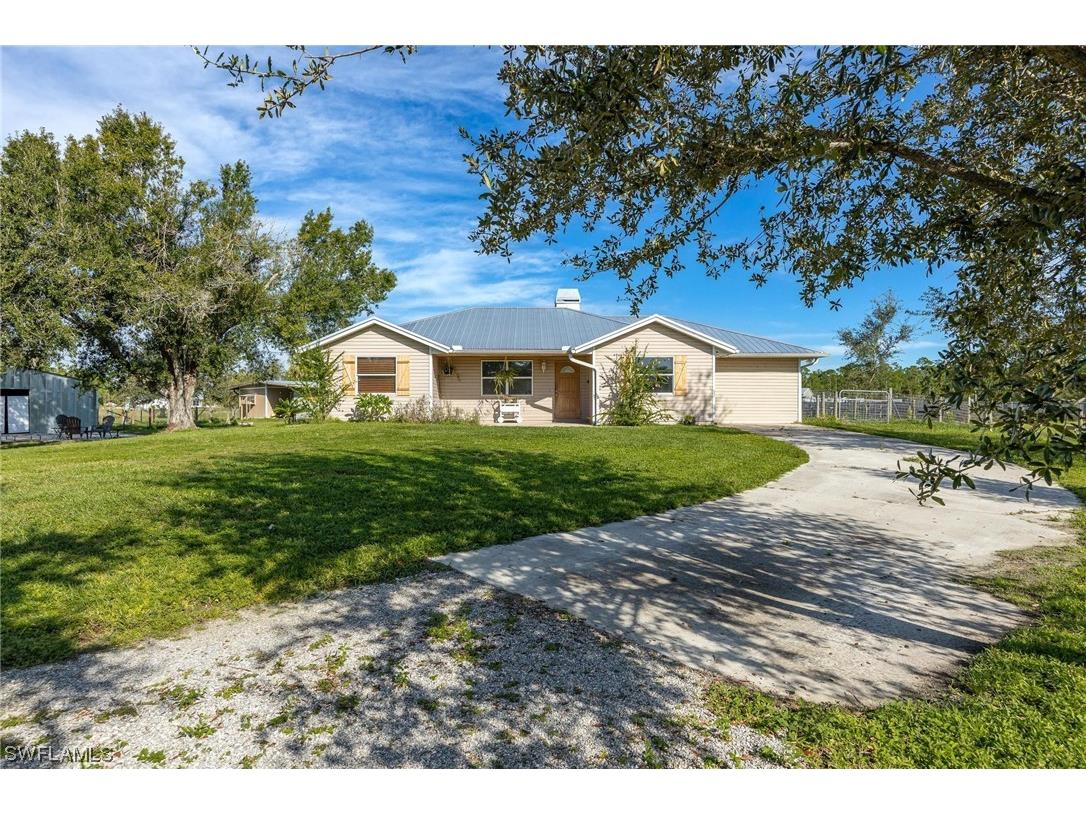 29392 Maris Drive Punta Gorda FL 33982 224013290 image1