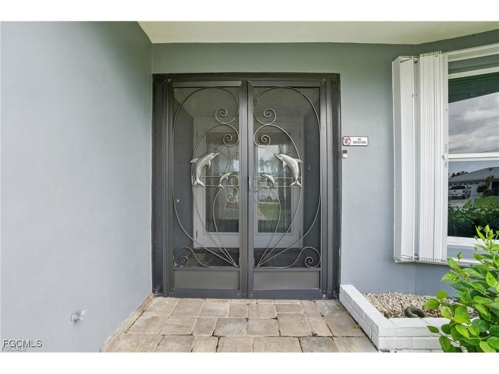 2941 SE 10th Place Cape Coral FL 33904 2025011143 image3